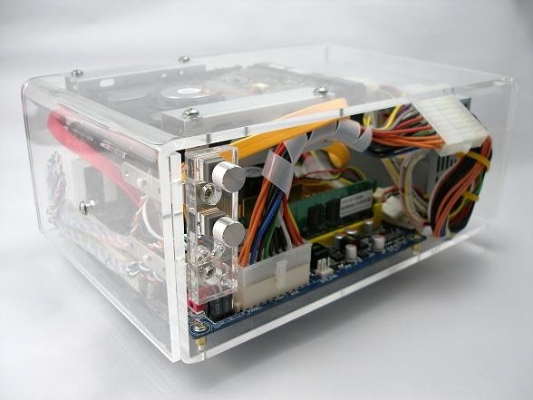 GIGABYTE ベアボーンキット レッド GA-GC230D　アルミケース GIGABYTE ベアボーンキット レッド GA-GC230D アルミケース