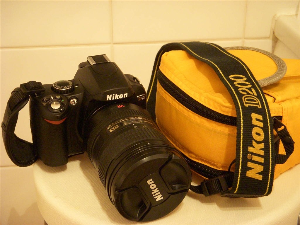 ストラップ付けてますか？』 オリンパス E-410 ボディ のクチコミ